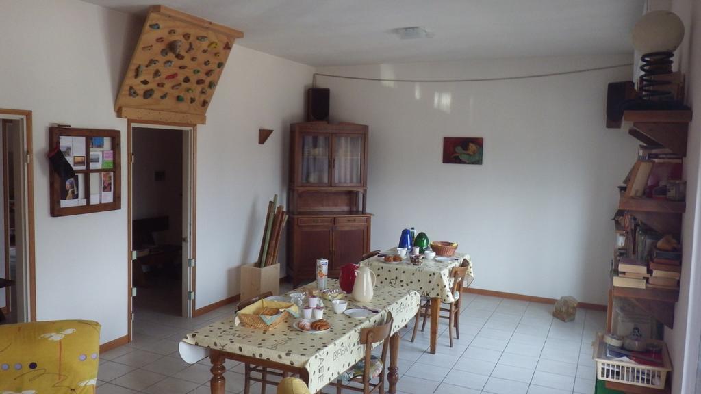 B&B Il Cortile Valmadrera Exterior photo